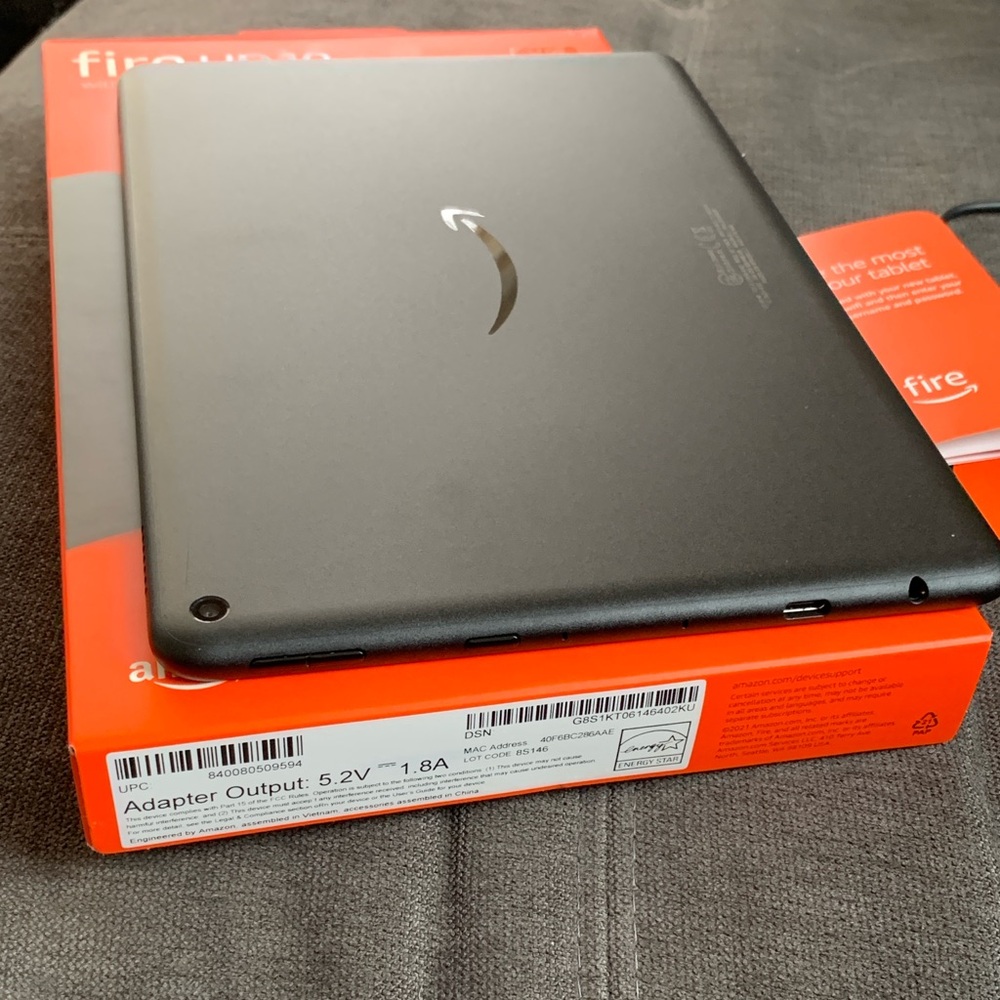 Amazon Fire HD10 (2021, 11th gen?) Tablet 32 GB 1080p